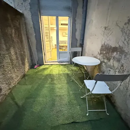 Cosy Air-conditioned Terrace Appartement *